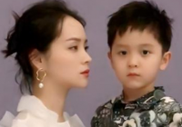 大麟子“传承式”长大 近照与妈妈邓莎长相超像 大麟子“传承式”长大 近照与妈妈邓莎长相超像