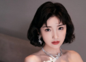 毛晓彤杨玏再次合作 《一年之痒》海报上相拥而视太甜了