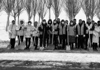 内蒙古自治区开鲁县：畅通冰雪路 温暖路人心