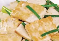 隔夜的豆腐放在冰箱里可以吃吗 食用之前要充分加热