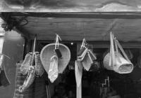 筲箕、果盘、手提篮等 川西古镇上的竹编好卖了