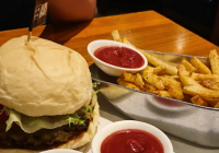 因通货膨胀、疫情、成本上涨等 麦当劳悄悄涨价