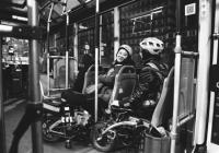 女性的闪光被看见 女骑手、女创业者、女网约车司机越来越多