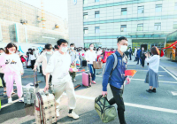 义乌369位白衣“战士”驰援衢州 354位为采样人员