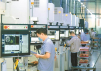 深圳恢复正常工作秩序第一天 员工返岗忙企业生产旺