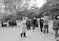 南安市：人大代表“喊”群众错峰做核酸 2.2万步占领微信封面