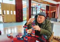 90后护理员成考证达人 养老护理证、营养师证、心理咨询证已到手