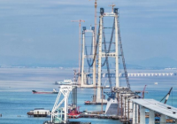 起吊高度61.14米！深中通道海上箱梁架设取得新突破 