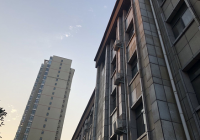 放弃租房住酒店折叠通勤时间  这群年轻人爱上“居无定所”的生活