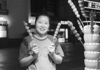 杭州胜利河美食街：“卖冰糖葫芦，我也有品牌的梦想！”