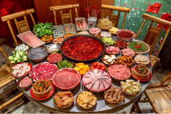 非烫火锅：轻量化投资&消费降级的“双向奔赴”