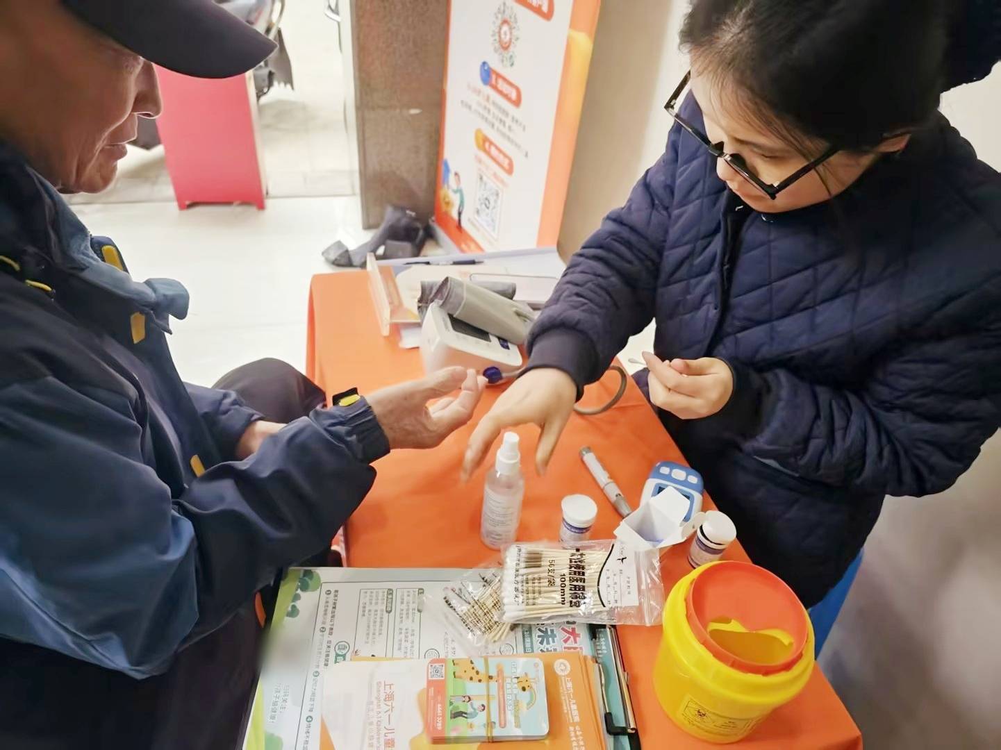 便民服务暖人心，上海六一儿童医院社区行收获满满赞誉