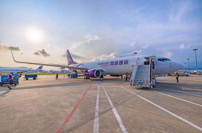 从智能配载到专属抖音放心借客服服务，跨越速运把物流体验玩出新花样