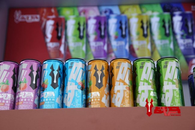 年轻人喜欢的功能饮料品牌，守护每一份不设限的热爱