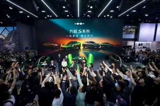 方程豹S系列北京车展引爆全场，速腾聚创数字化激光雷达成智驾亮点