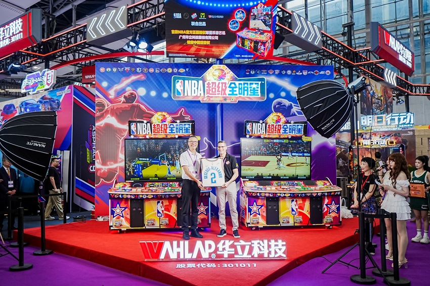 当球星收藏遇上游艺机：一个市场的新入口正在打开