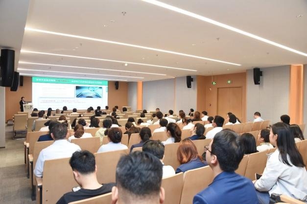 百城聚力・睛彩同行｜上海爱尔眼科许伟伟主任受邀眼科巡讲，共探干眼诊疗新进展