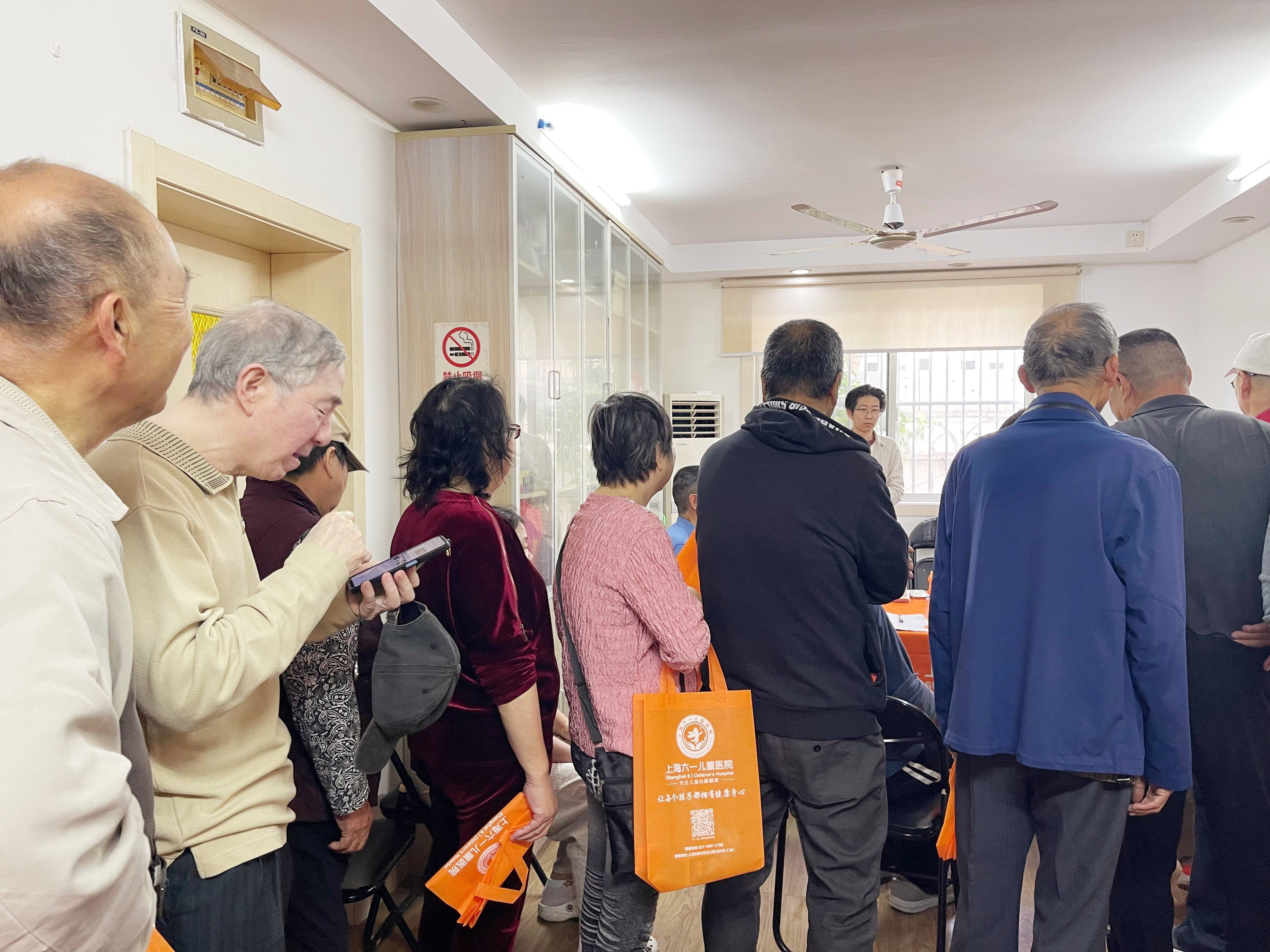 健康科普进真七社区，上海六一儿童医院赋能居民就医新体验