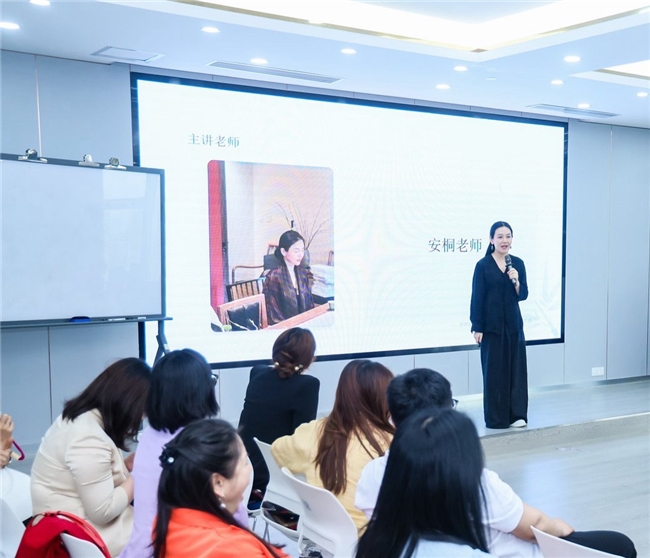 全脑潜能开发师刘安桐--深耕脑科学教育，赋能成长未来