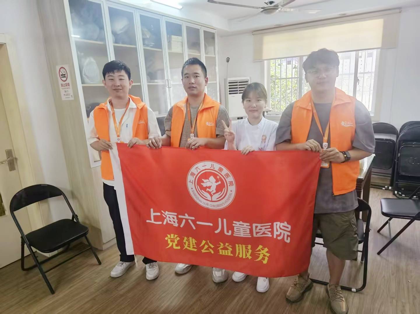 暖心便民行：上海六一儿童医院走进社区，为居民和儿童送上健康关怀