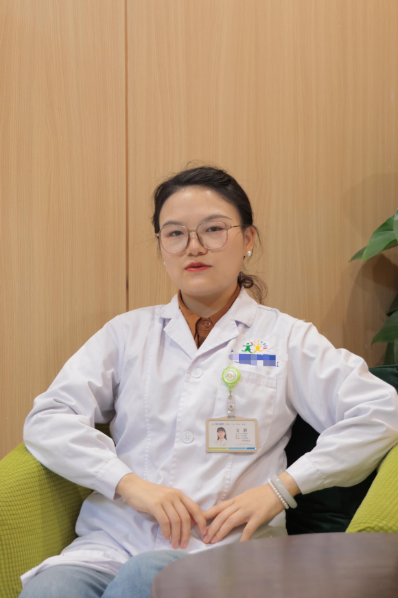 文静医生｜溯源调体质，精工治肤疾，用中西医术破解久治难题