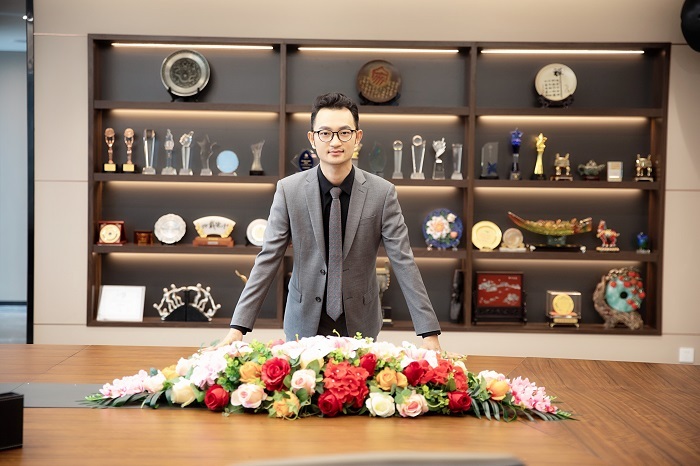从专业个体到平台生态：卓建律师事务所与李泽鑫律师的股权全链条法律服务之路
