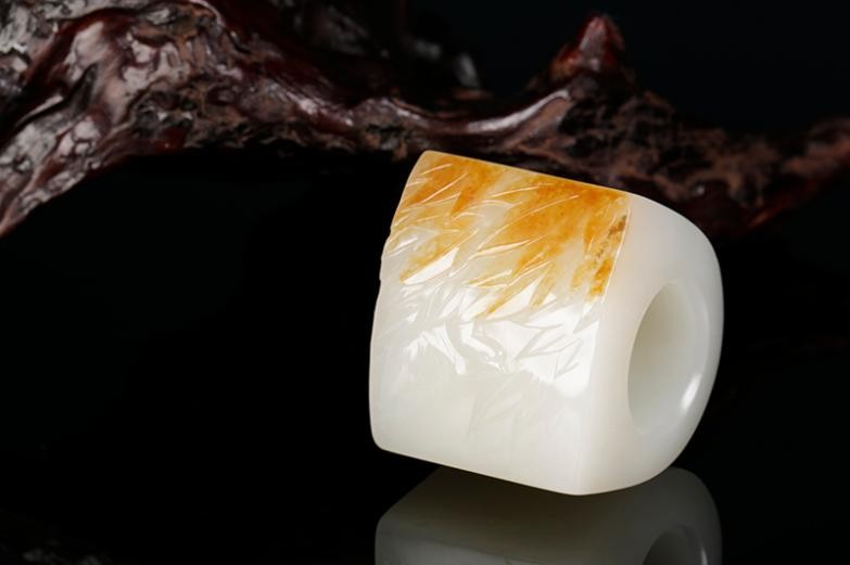 破解非标品线上交易难题：藏玉APP的规范化探索与启示