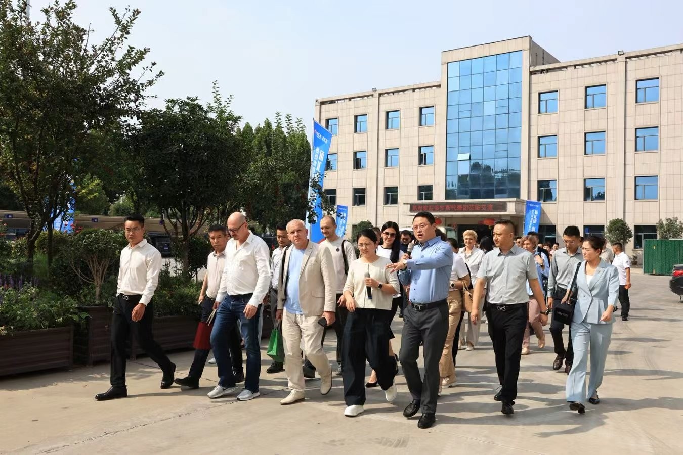 佰汇康实业筑基 惠芝园品牌扬帆！开启中俄健康产业合作新篇章
