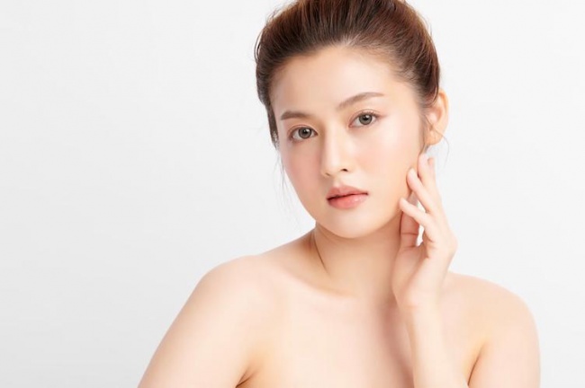 脸垮显老不用硬扛！深圳香蜜丽格黎京雄，专业轮廓抗衰，还原精致脸型