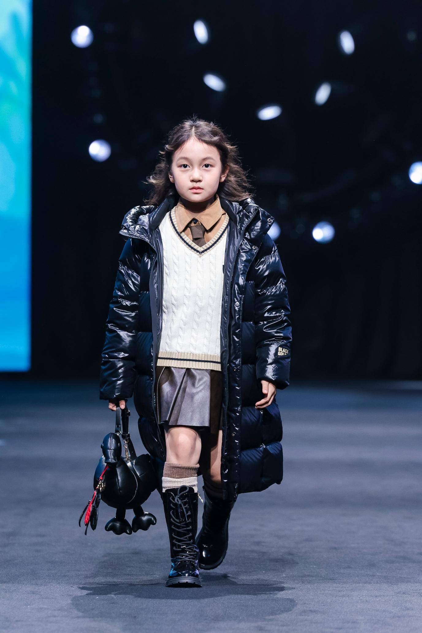 高梵KIDS登陆上海时装周，亲子达人齐聚 藻藻压轴